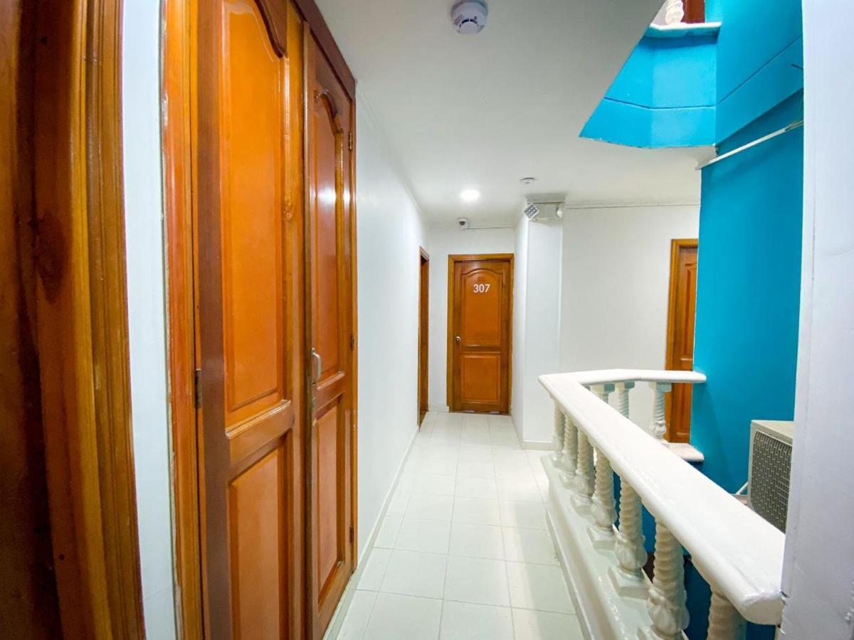 Hotel Aeromar Central Санта-Марта Экстерьер фото